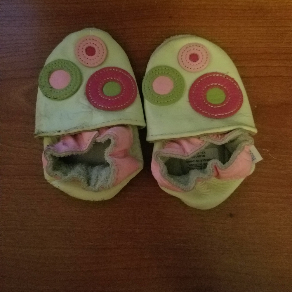 Robeez green and pink shoes